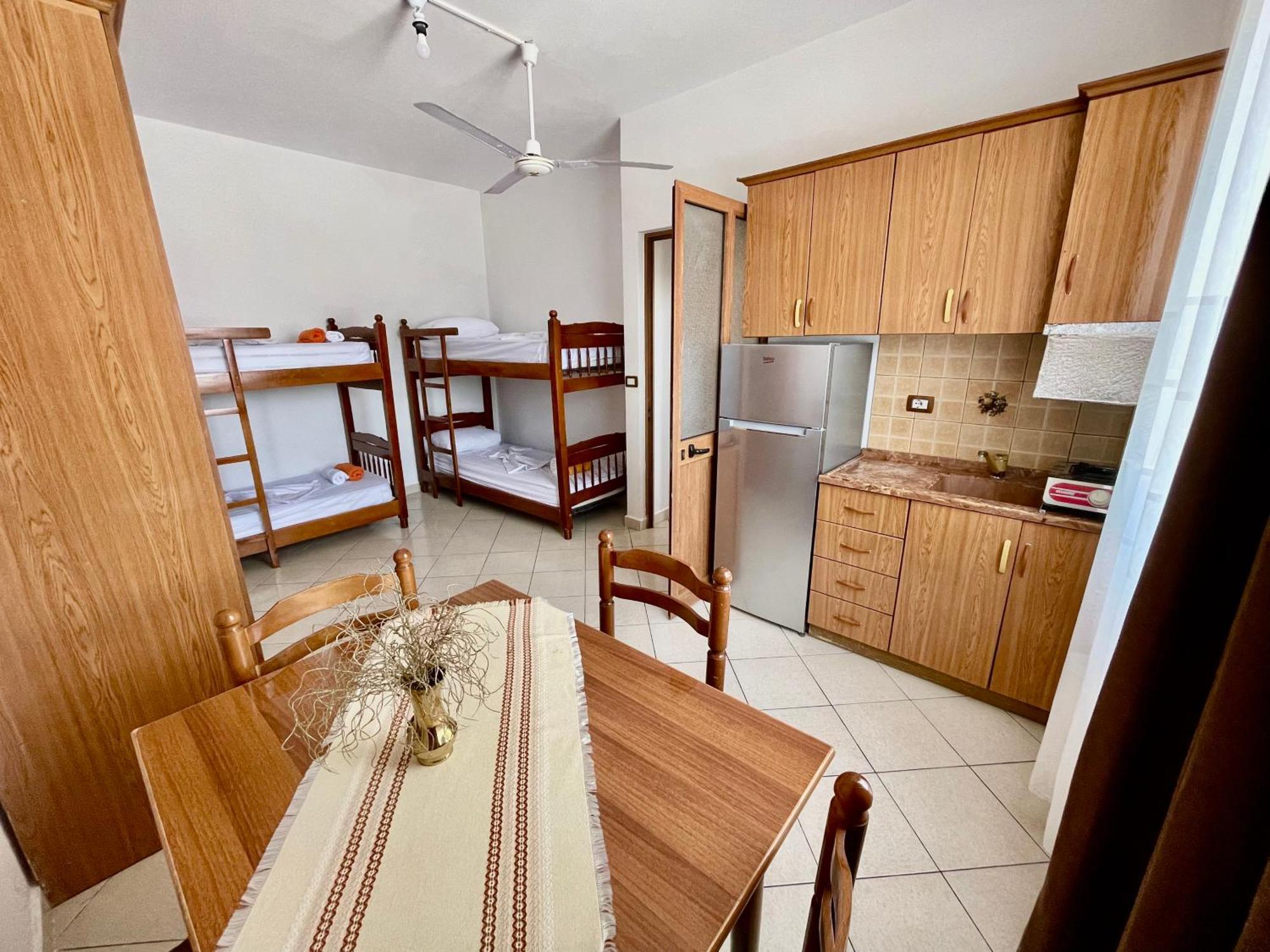 Xhou'S Home Shkodër Eksteriør bilde