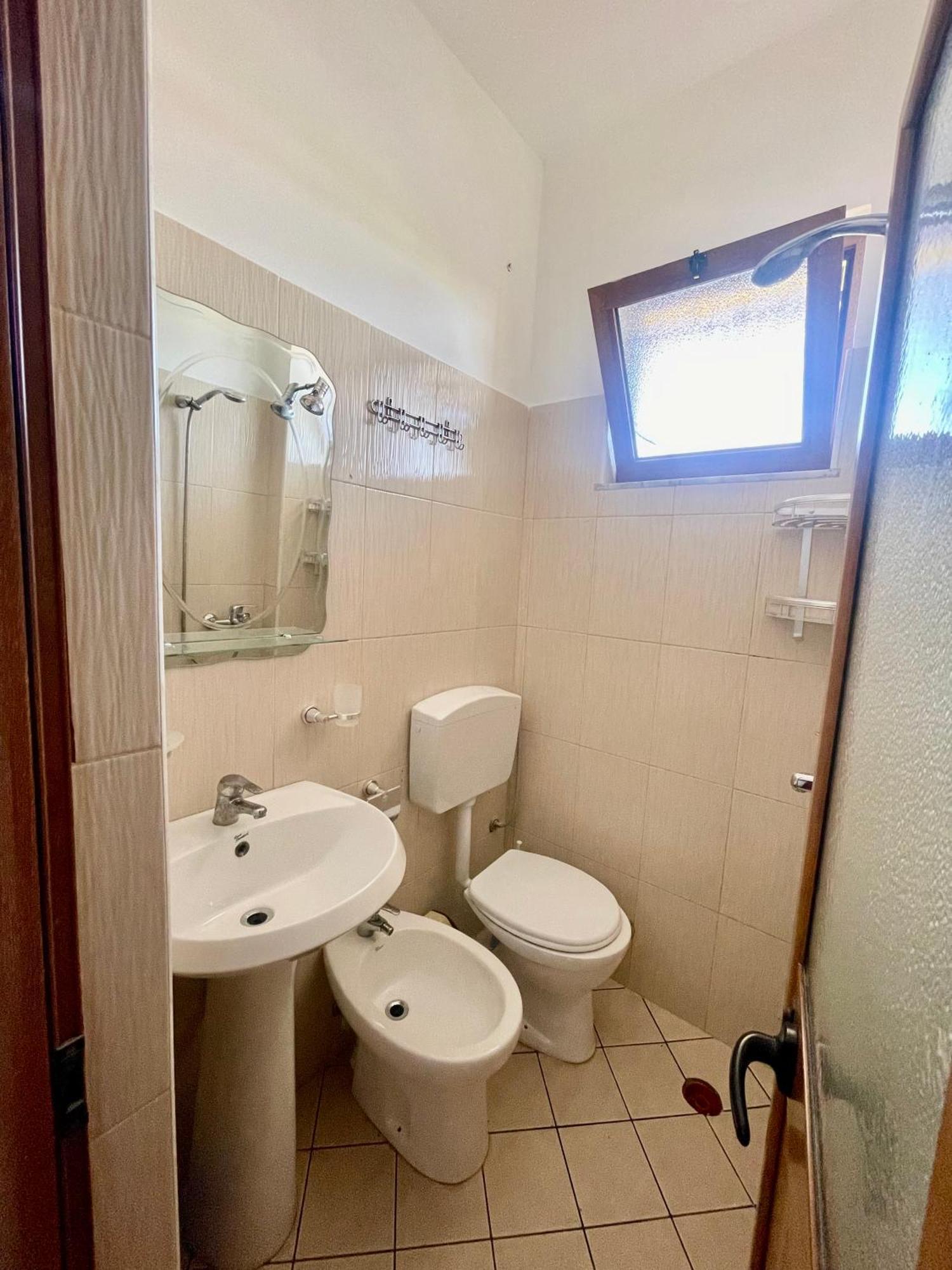 Xhou'S Home Shkodër Eksteriør bilde